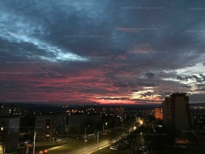 Eladó tégla lakás - Pécs, Fellbach tér