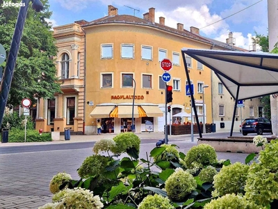 Belvárosban Liszt Ferenc utcán eladó örök panorámás lakás - Debrecen, Hajdú-Bihar - Lakás