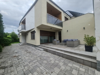 Eladó családi ház - Debrecen, Széchenyikert