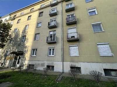 Eladó tégla lakás - Pécs, Jókai tér