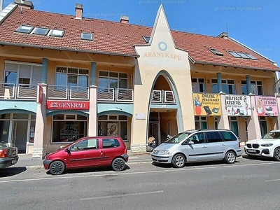 Kiadó üzletházban üzlethelyiség - Szolnok, Kápolna utca