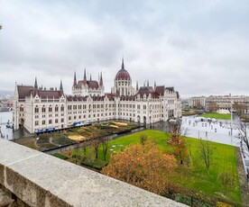 Eladó felújítandó lakás - Budapest V. kerület