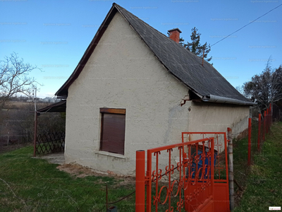 Eladó családi ház - Balatonkenese, Veszprém megye