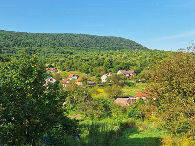 Eladó családi ház - Esztergom, Petőfi Sándor utca 17.