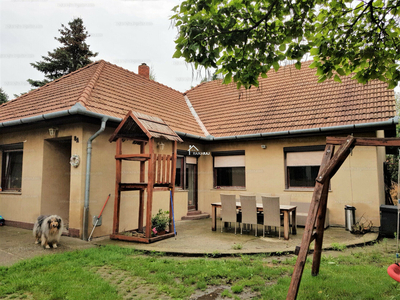 Eladó családi ház - Hegyeshalom, Győr-Moson-Sopron megye