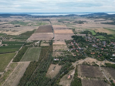 Eladó külterületi telek - Szentbékkálla, Veszprém megye