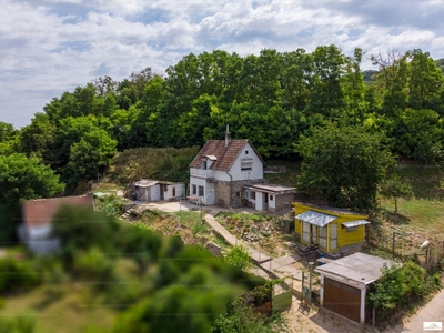 Eladó tanya - Szekszárd, Boróka dűlő