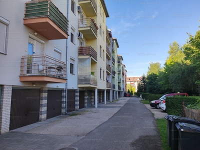 Eladó tégla lakás - Kecskemét, Széchenyiváros