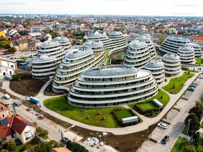 Kiadó csúsztatott zsalus - Szeged, Bakay Nándor utca 24.