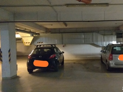 Budapesten a IX. kerületben teremgarázsban parkolóhely kiadó