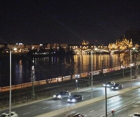 Eladó átlagos állapotú lakás - Budapest II. kerület