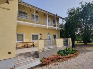 Eladó családi ház Balatonújlak, Családi ház-Apartmanház a Balaton mellett!!