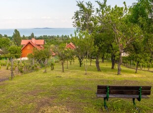 Eladó nyaraló Balatongyörök, Füredi út