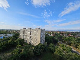 Eladó panellakás Budapest, XV. kerület, Tetőtér