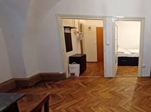 Eladó téglalakás Sopron, földszint