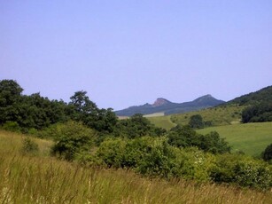 Eladó telek Bér