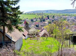 Eladó telek Szokolya