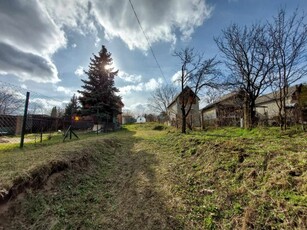 Eladó telek Vértesszőlős