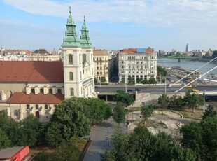 Kiadó iroda Budapest, V. kerület, Belváros, Március 15. tér, félemelet