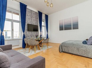 Kiadó téglalakás, albérlet Budapest, II. kerület, Országút, Lövőház utca 1-5, 1. emelet