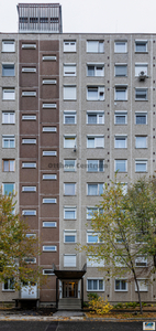 Eladó átlagos állapotú panel lakás - Dunakeszi