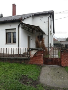 Eladó családi ház - Abony, Gaál Miklós utca
