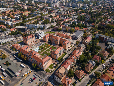 Kiadó irodahelyiség irodaházban - Győr, Hunyadi utca 14.