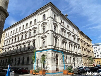 Kiadó 78 m2 felújított iroda Budapest VI. kerületben