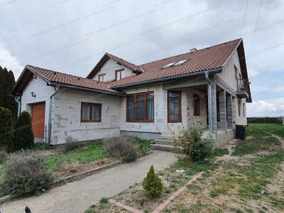 Abda, ingatlan, ház, 300 m2, 95.900.000 Ft