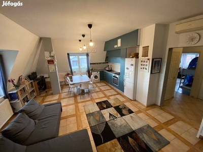 3 szoba + nappalis szuperigényes társasházi lakás kettő fürdővel - XVIII. kerület, Budapest - Lakás