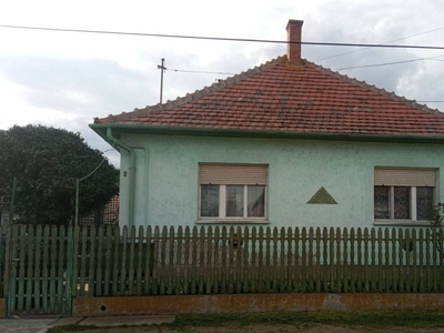 Polgár központjában családi ház eladó - Polgár, Hajdú-Bihar - Ház