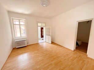 Eladó Lakás, Budapest 23 kerület Soroksár központjához közel, 35 m2-es lakás, 16 m2-es pincével, 3.5 m2-es tárolóhelyiséggel
