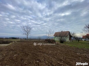 Eladó 1720 nm-es Szántóföld, legelő Lesencetomaj Csendes