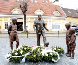 Eladó üzlethelyiség - Budapest III. kerület