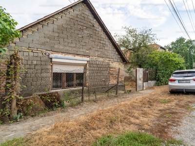 Eladó családi ház - Fadd, Kossuth Lajos utca