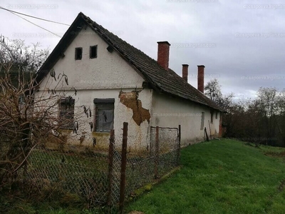 Eladó családi ház - Ivánc, Petőfi Sándor utca