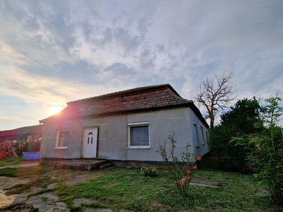 Eladó családi ház - Tompa, Bács-Kiskun megye