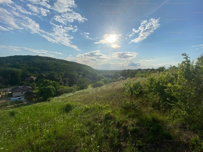 Eladó lakóövezeti telek - Győrújbarát, Baráthegy