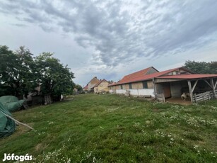 1550 m összterületű telek Hajdúböszörményben eladó