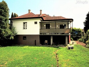 Balatonberényi családiház