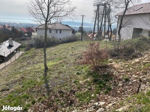 Balatonfüreden panorámás belterületi építési telek eladó