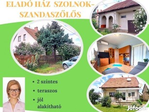 Eladó 2 szintes ház- Szolnok, Szandaszőlős