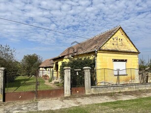 Eladó családi ház Berzence