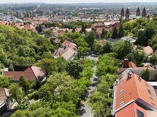 Eladó családi ház Pécs