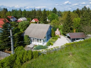 Eladó családi házBánk, Orgona utca