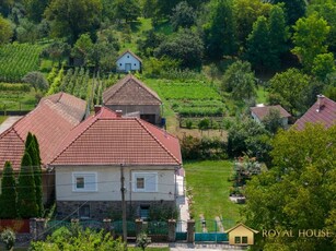 Eladó családi házRadostyán