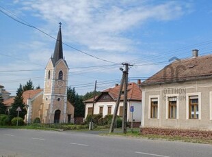 Eladó családi házZalaszentgrót