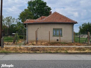 Eladó ház Tiszavárkony