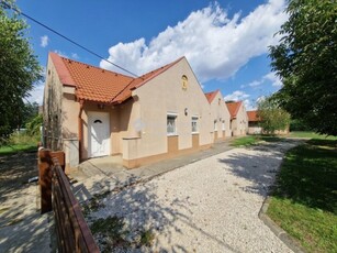 Eladó hotel Bácsbokod