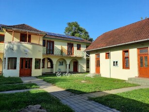 Eladó hotel Siófok